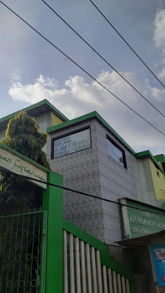 SMK Kesehatan KH Moch Ilyas Ruhiat